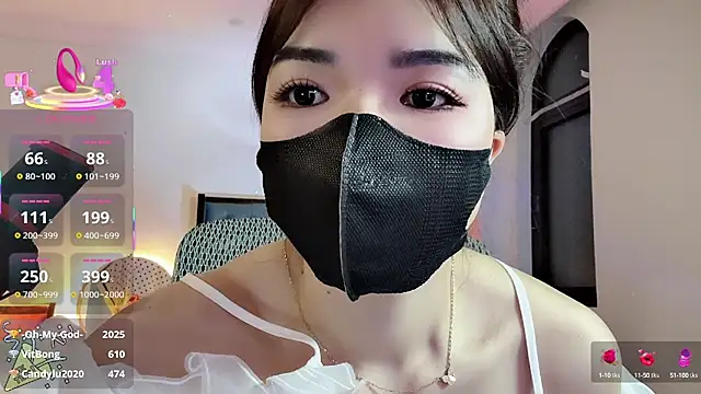 Snapshot of Berrysweet_68 chatting on 2, 10, 2025 Berrysweet 68 online show from 2, 10, 2025