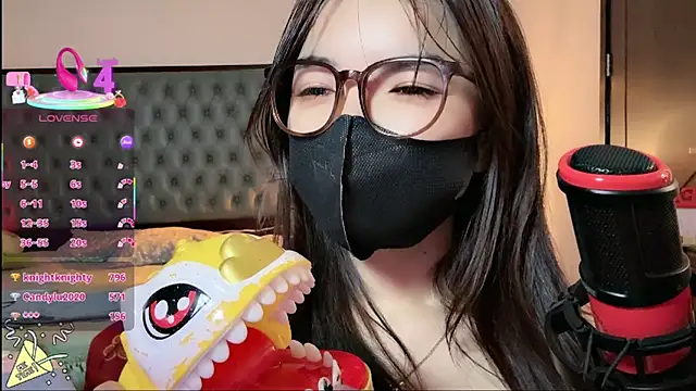 Snapshot of Berrysweet_68 chatting on 10, 10, 2025 Berrysweet 68 online show from 10, 10, 2025