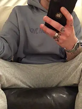 Simboxxx040 online show from 1, 3, 2026