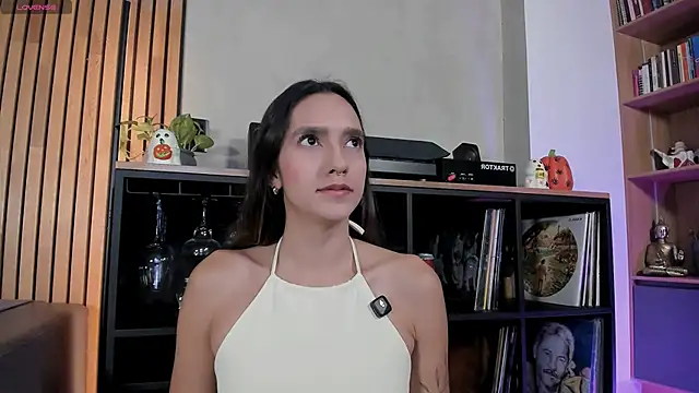 Snapshot of honeyhot69__ chatting on 11, 10, 2025 honeyhot69 online show from 11, 10, 2025