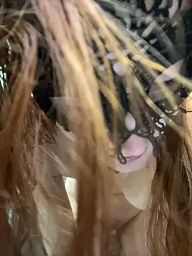 Miacarry online show from 7, 2, 2026