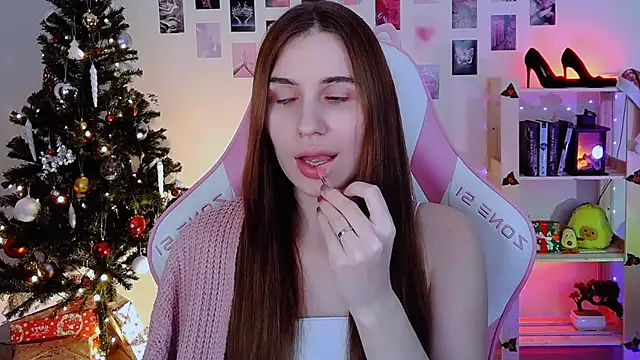 Snapshot of AliceCharmy chatting on 22, 12, 2024 AliceCharmy online show from 22, 12, 2024