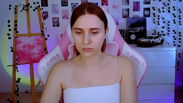 Snapshot of AliceCharmy chatting on 20, 1, 2025 AliceCharmy online show from 20, 1, 2025