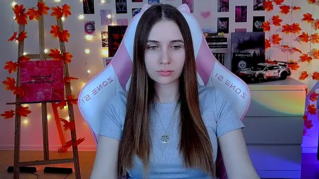 Snapshot of AliceCharmy chatting on 3, 11, 2025 AliceCharmy online show from 3, 11, 2025