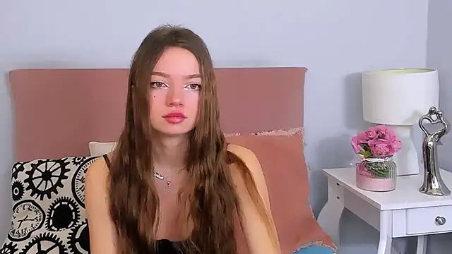 Snapshot of GraceLips chatting on 20, 2, 2025 GraceLips online show from 20, 2, 2025