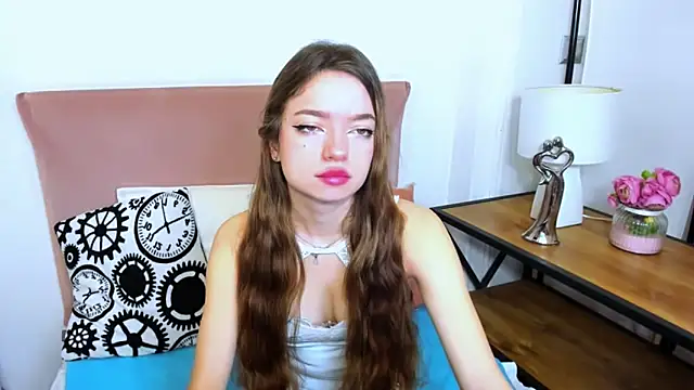 Snapshot of GraceLips chatting on 7, 3, 2025 GraceLips online show from 7, 3, 2025