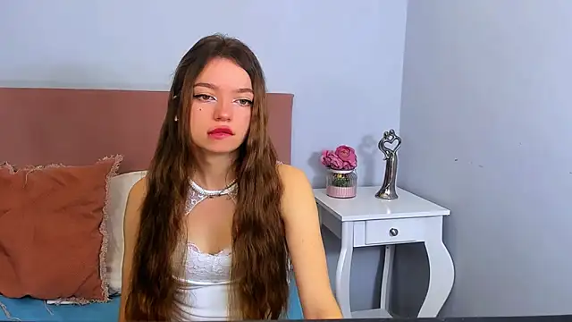 Snapshot of GraceLips chatting on 10, 3, 2025 GraceLips online show from 10, 3, 2025