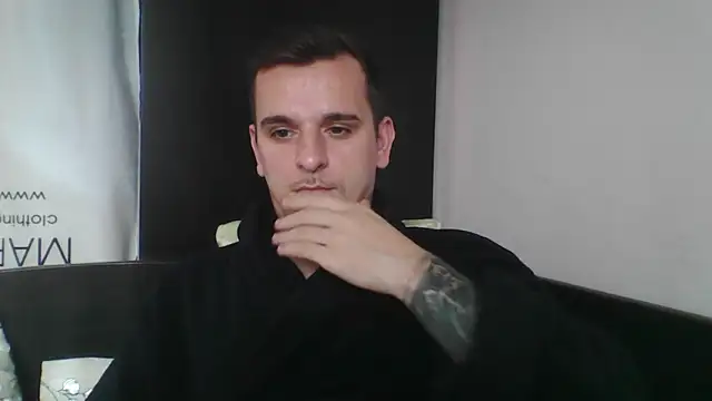 Snapshot of Huge_cock22cm chatting on 21, 1, 2025 Huge cock22cm online show from 21, 1, 2025