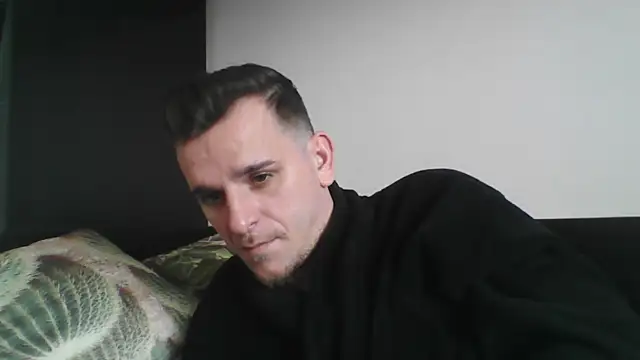 Snapshot of Huge_cock22cm chatting on 26, 1, 2025 Huge cock22cm online show from 26, 1, 2025