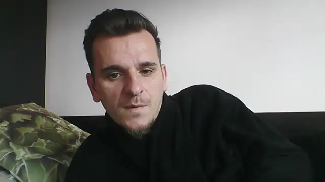 Snapshot of Huge_cock22cm chatting on 17, 2, 2025 Huge cock22cm online show from 17, 2, 2025