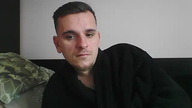 Snapshot of Huge_cock22cm chatting on 27, 2, 2025 Huge cock22cm online show from 27, 2, 2025