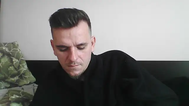 Snapshot of Huge_cock22cm chatting on 19, 3, 2025 Huge cock22cm online show from 19, 3, 2025