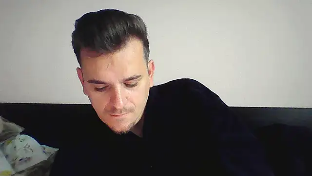 Snapshot of Huge_cock22cm chatting on 27, 10, 2025 Huge cock22cm online show from 27, 10, 2025