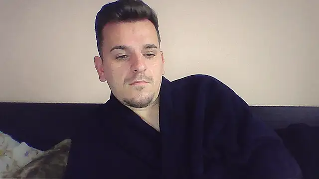 Snapshot of Huge_cock22cm chatting on 22, 11, 2025 Huge cock22cm online show from 22, 11, 2025