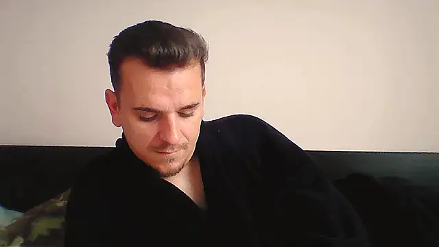 Snapshot of Huge_cock22cm chatting on 23, 11, 2025 Huge cock22cm online show from 23, 11, 2025