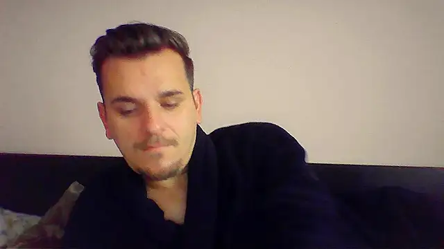 Snapshot of Huge_cock22cm chatting on 2, 12, 2025 Huge cock22cm online show from 2, 12, 2025