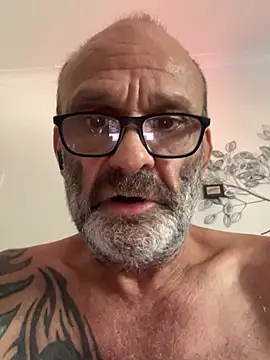 Snapshot of ShyDave81 chatting on 28, 7, 2026 ShyDave81 online show from 28, 7, 2026