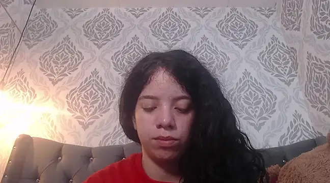 Snapshot of EmmaCowperr chatting on 25, 2, 2025 EmmaCowperr online show from 25, 2, 2025