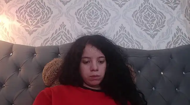 Snapshot of EmmaCowperr chatting on 25, 2, 2025 EmmaCowperr online show from 25, 2, 2025