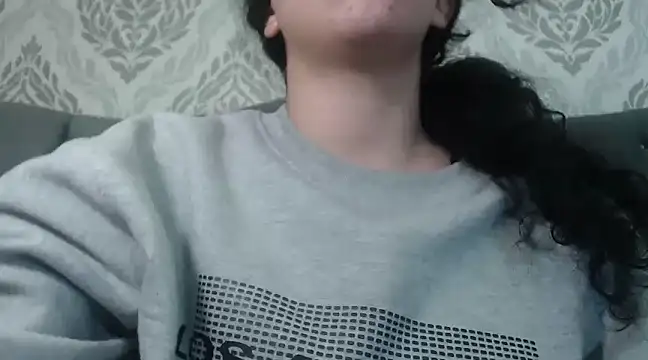 Snapshot of EmmaCowperr chatting on 3, 3, 2025 EmmaCowperr online show from 3, 3, 2025