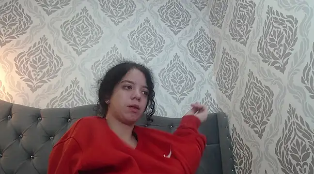 Snapshot of EmmaCowperr chatting on 14, 3, 2025 EmmaCowperr online show from 14, 3, 2025