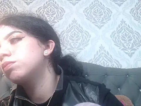 Snapshot of EmmaCowperr chatting on 18, 3, 2025 EmmaCowperr online show from 18, 3, 2025