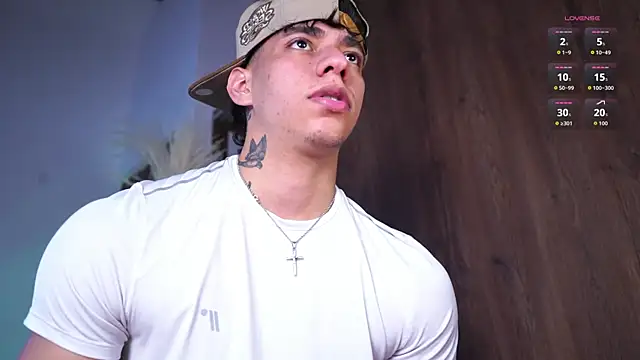 Snapshot of Josep_Davies chatting on 19, 11, 2025 Josep Davies online show from 19, 11, 2025