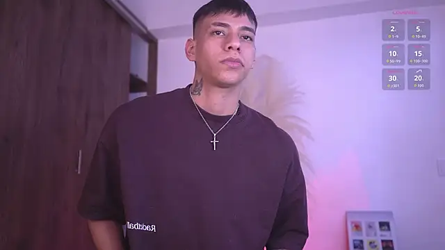 Snapshot of Josep_Davies chatting on 2, 12, 2025 Josep Davies online show from 2, 12, 2025