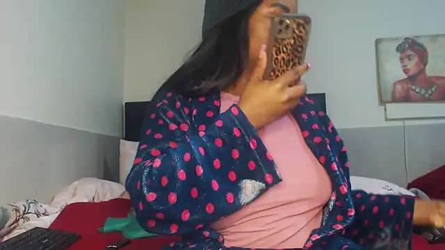 Snapshot of Fiercefoxxy chatting on 23, 6, 2026 Fiercefoxxy online show from 23, 6, 2026