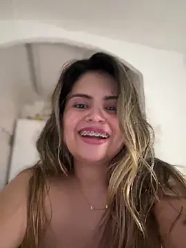 Snapshot of melanny10 chatting on 1, 12, 2024 melanny10 online show from 1, 12, 2024