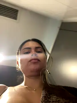 Snapshot of melanny10 chatting on 4, 12, 2024 melanny10 online show from 4, 12, 2024