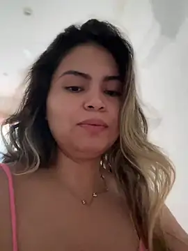 Snapshot of melanny10 chatting on 15, 12, 2024 melanny10 online show from 15, 12, 2024