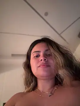 Snapshot of melanny10 chatting on 27, 12, 2024 melanny10 online show from 27, 12, 2024