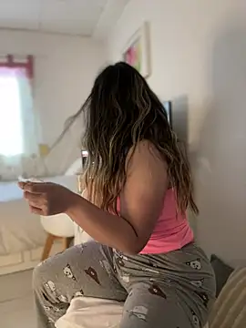 Snapshot of melanny10 chatting on 19, 1, 2025 melanny10 online show from 19, 1, 2025