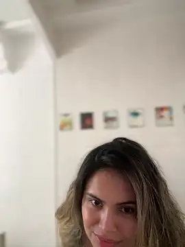 Snapshot of melanny10 chatting on 24, 1, 2025 melanny10 online show from 24, 1, 2025