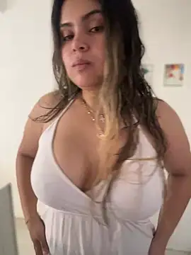 Snapshot of melanny10 chatting on 14, 2, 2025 melanny10 online show from 14, 2, 2025