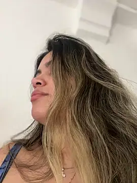 Snapshot of melanny10 chatting on 21, 2, 2025 melanny10 online show from 21, 2, 2025