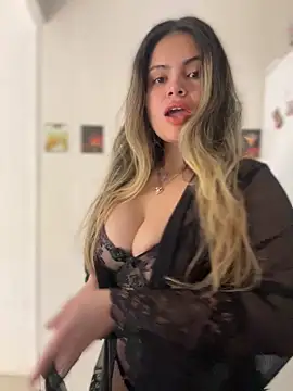 Snapshot of melanny10 chatting on 23, 2, 2025 melanny10 online show from 23, 2, 2025