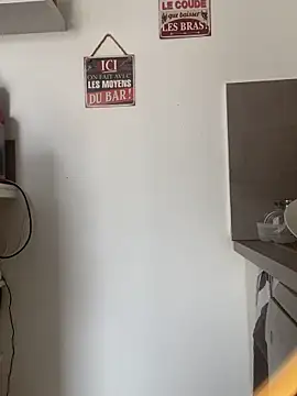 Snapshot of Luccreccia_ chatting on 9, 10, 2025 Luccreccia online show from 9, 10, 2025