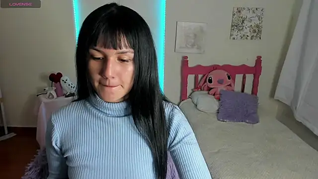 Snapshot of cute_roxy chatting on 5, 3, 2025 cute roxy online show from 5, 3, 2025