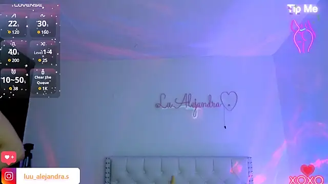 Snapshot of alee_lenoxx chatting on 12, 1, 2025 alee lenoxx online show from 12, 1, 2025