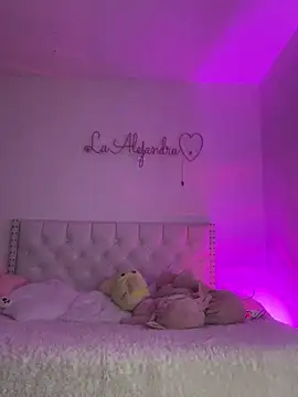 Snapshot of alee_lenoxx chatting on 19, 3, 2025 alee lenoxx online show from 19, 3, 2025