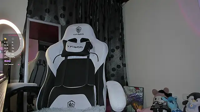 Snapshot of satanbabee chatting on 25, 2, 2025 satanbabee online show from 25, 2, 2025