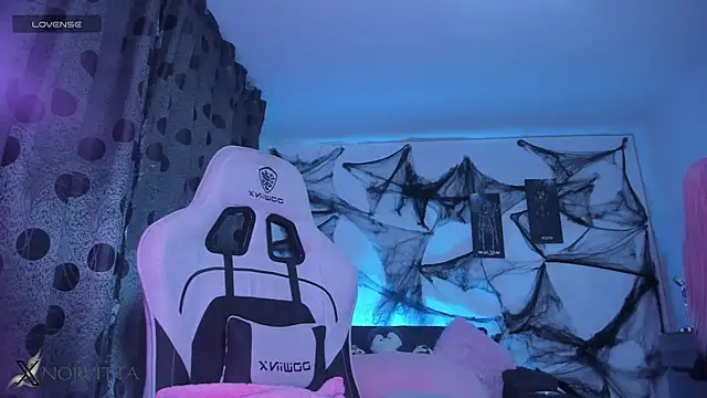 Snapshot of satanbabee chatting on 26, 10, 2025 satanbabee online show from 26, 10, 2025