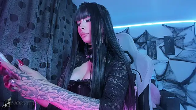 Snapshot of satanbabee chatting on 29, 10, 2025 satanbabee online show from 29, 10, 2025