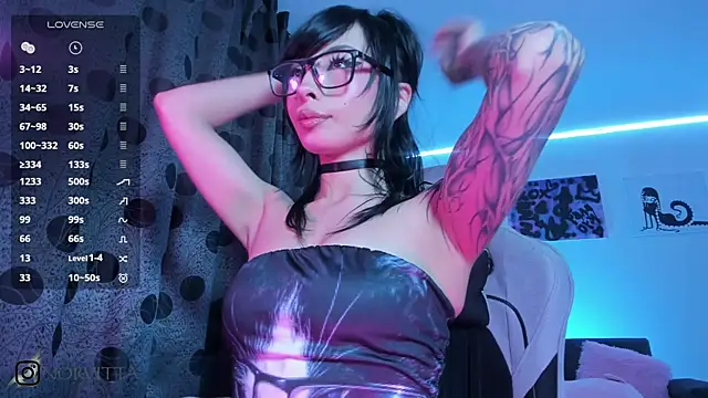 Snapshot of satanbabee chatting on 26, 11, 2025 satanbabee online show from 26, 11, 2025