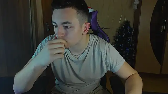 Snapshot of bigmark033 chatting on 10, 1, 2025 bigmark033 online show from 10, 1, 2025