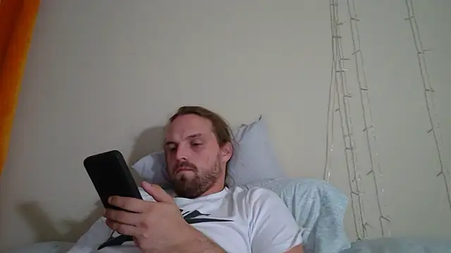 Snapshot of VitaminmanFL chatting on 14, 12, 2024 VitaminmanFL online show from 14, 12, 2024