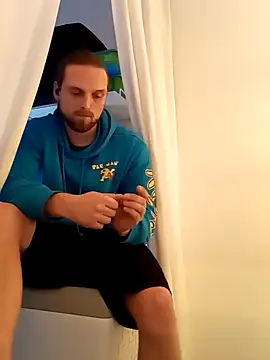 Snapshot of VitaminmanFL chatting on 2, 2, 2025 VitaminmanFL online show from 2, 2, 2025