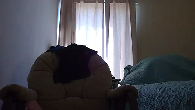 Snapshot of VitaminmanFL chatting on 12, 3, 2025 VitaminmanFL online show from 12, 3, 2025